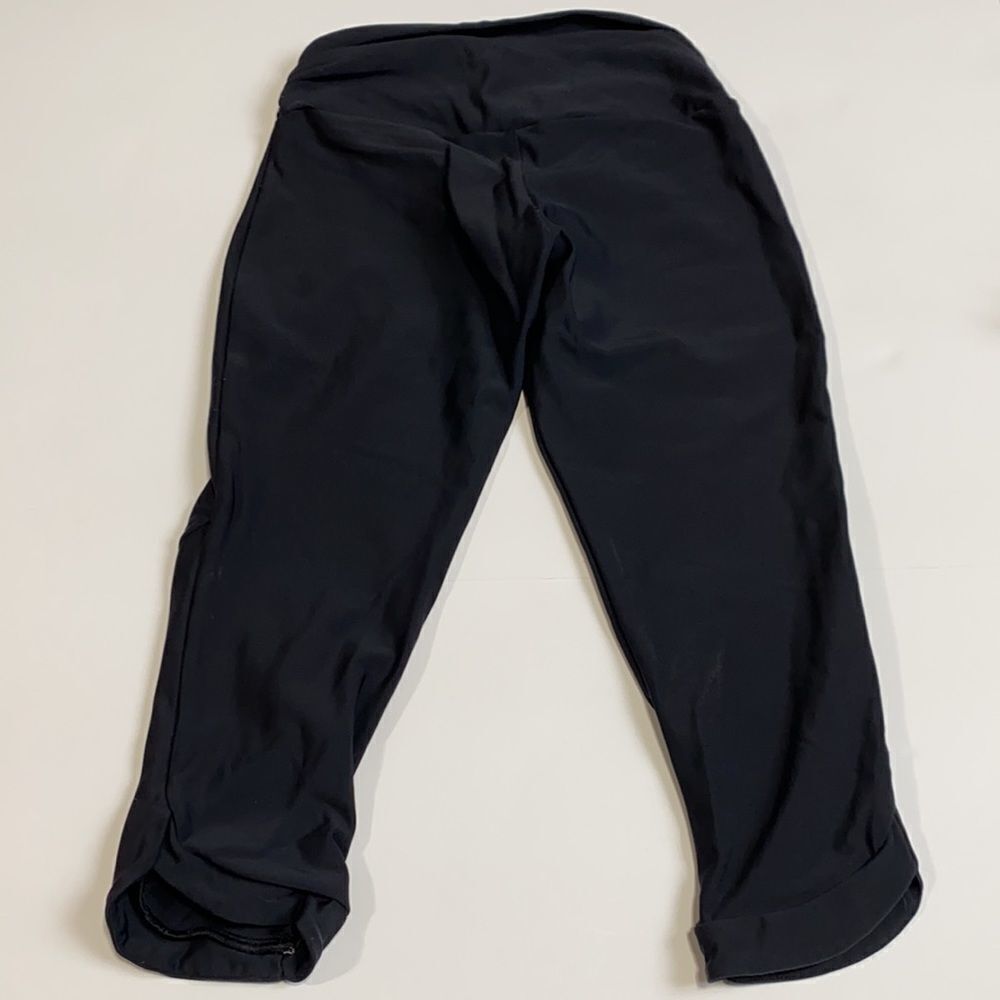 Bundle Of UA Capri Leggings /Kalenji Long Sleeve 1/4 Zip Reflective Running Top - Picture 10 of 11